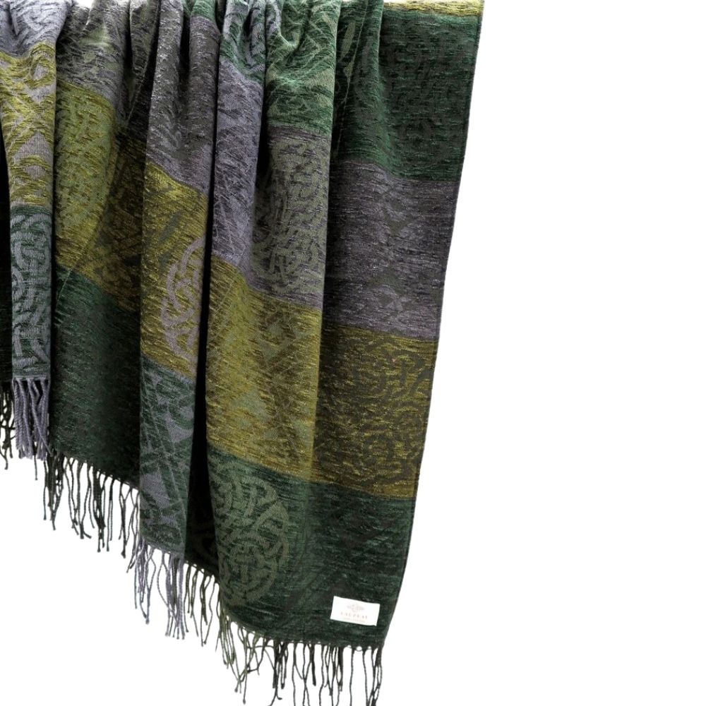 Jacquard Celtic Knot Throw- Green/Grey