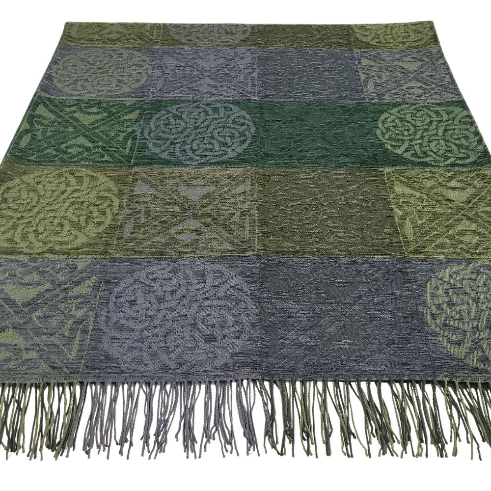 Jacquard Celtic Knot Throw- Green/Grey