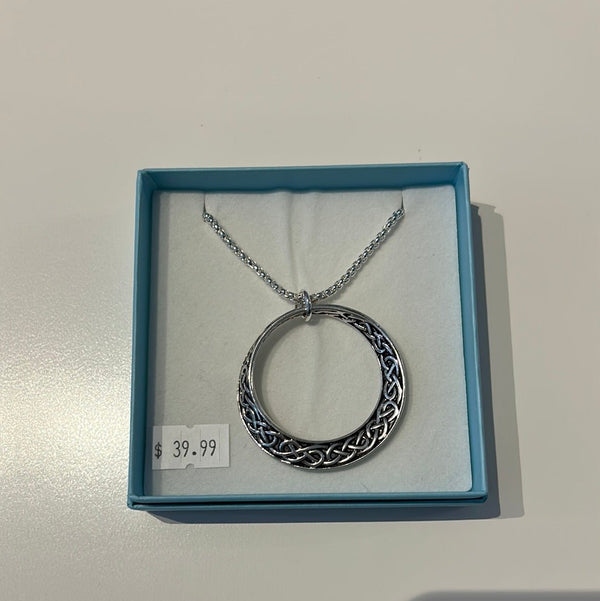 Celtic Knot Necklace - The Celtic Gift Store - Jewelry