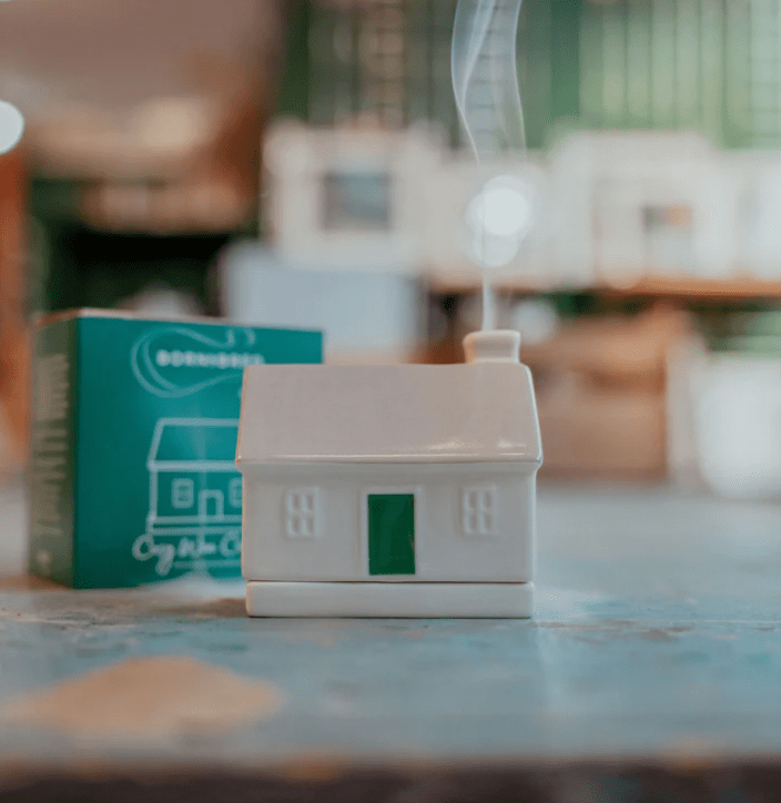 Cosy Wee Cottage Incense Burner - The Celtic Gift Store - Candles, Wax Melts, Incense