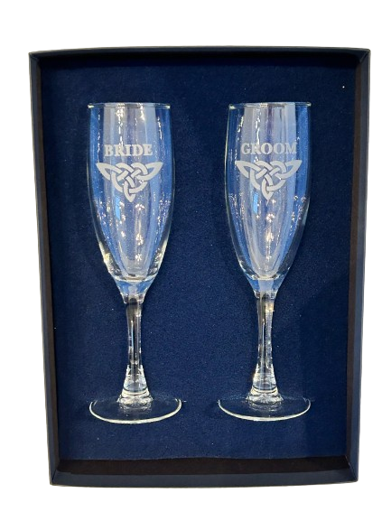 Celtic Knot Bride and Groom Champagne Flutes