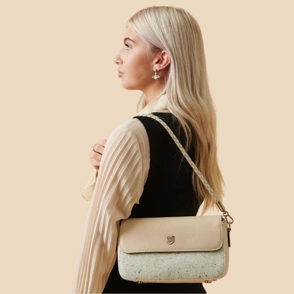 Islander Harris Tweed The Caithness Clutch 'Beige Dogtooth'