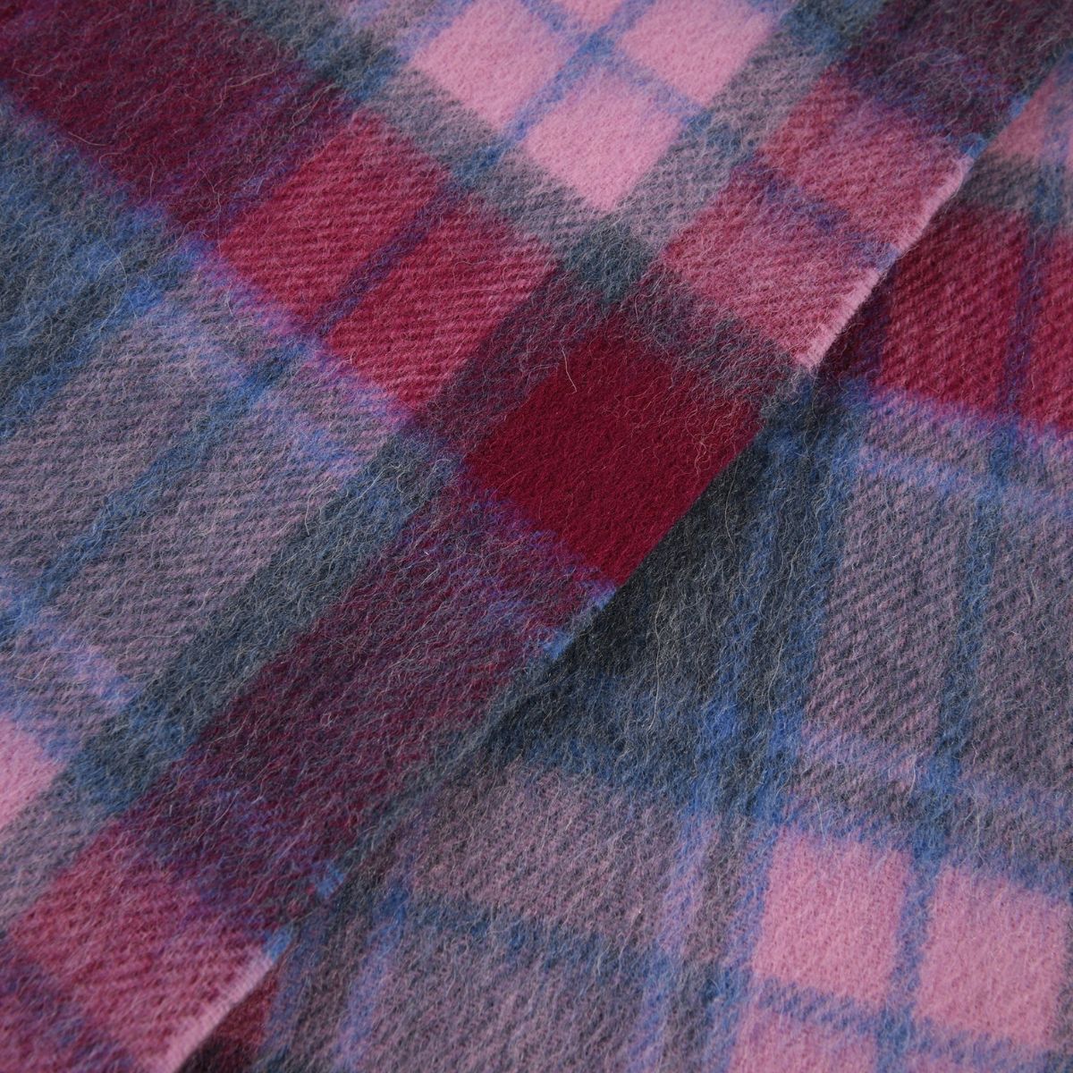 Islander Lambswool Scarf - Pink and Blue Tartan