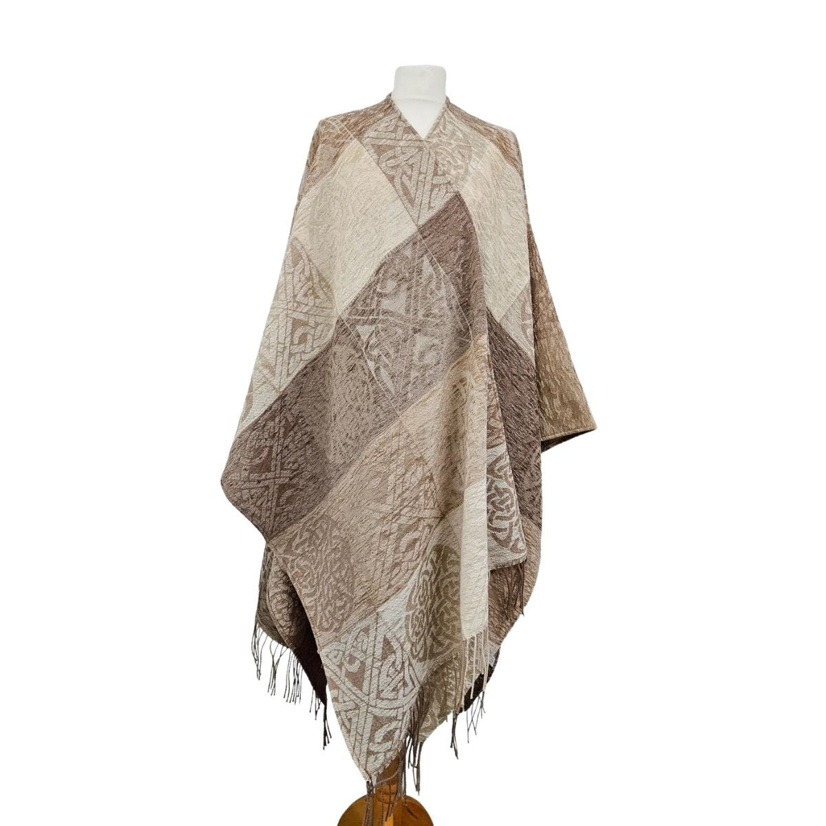 Jacquard Celtic Knot Ruana Shawl - Cream/Brown