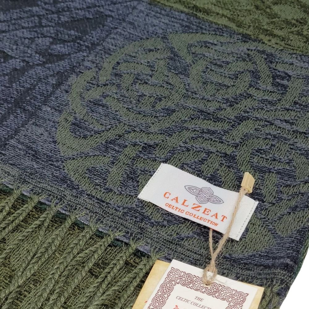 Jacquard Celtic Knot Scarf - Green/Grey