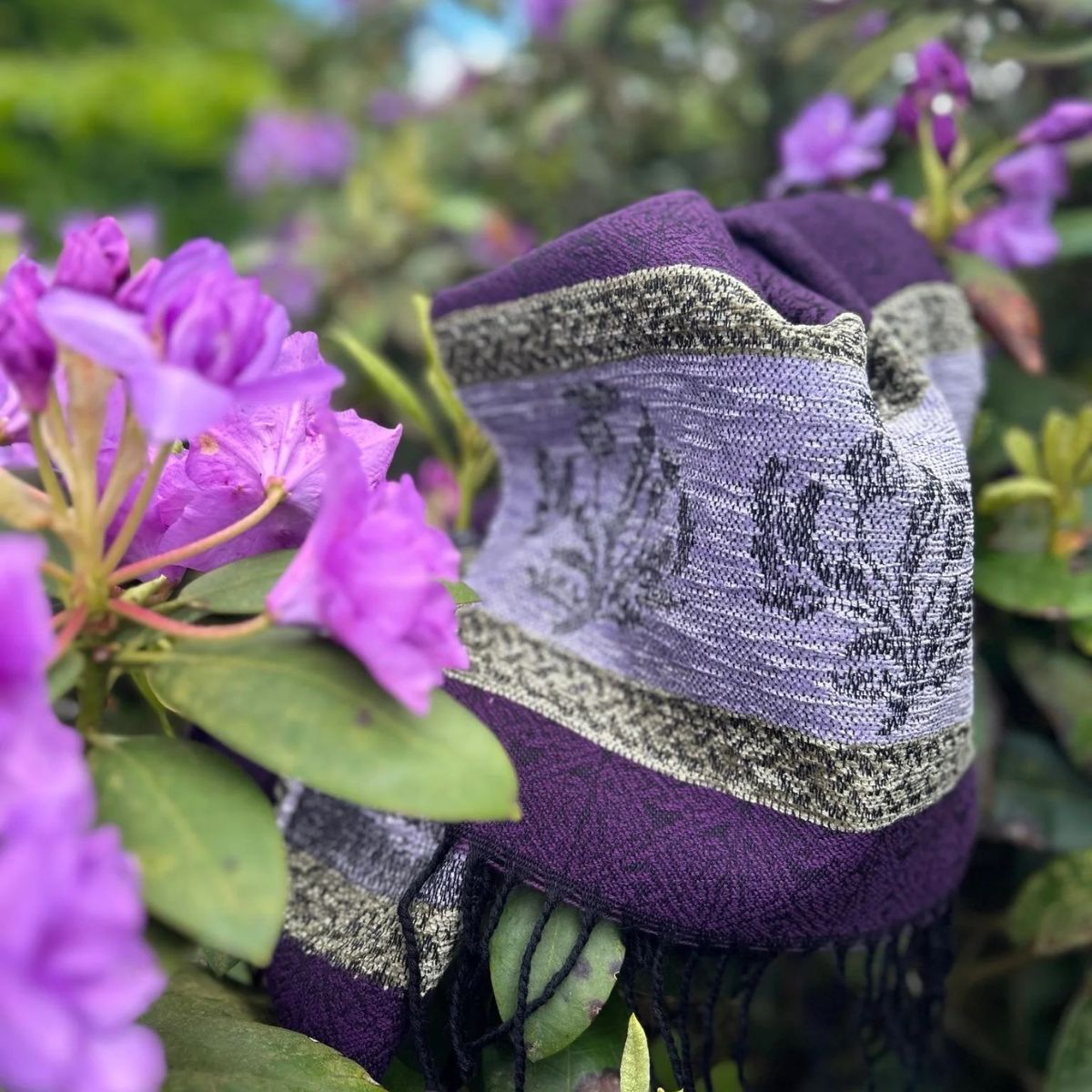 Jacquard Scottish Thistle Scarf - Purple/Green