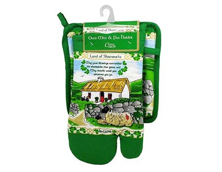 Land of Shamrocks Oven Mitt and Pot Holder Set
