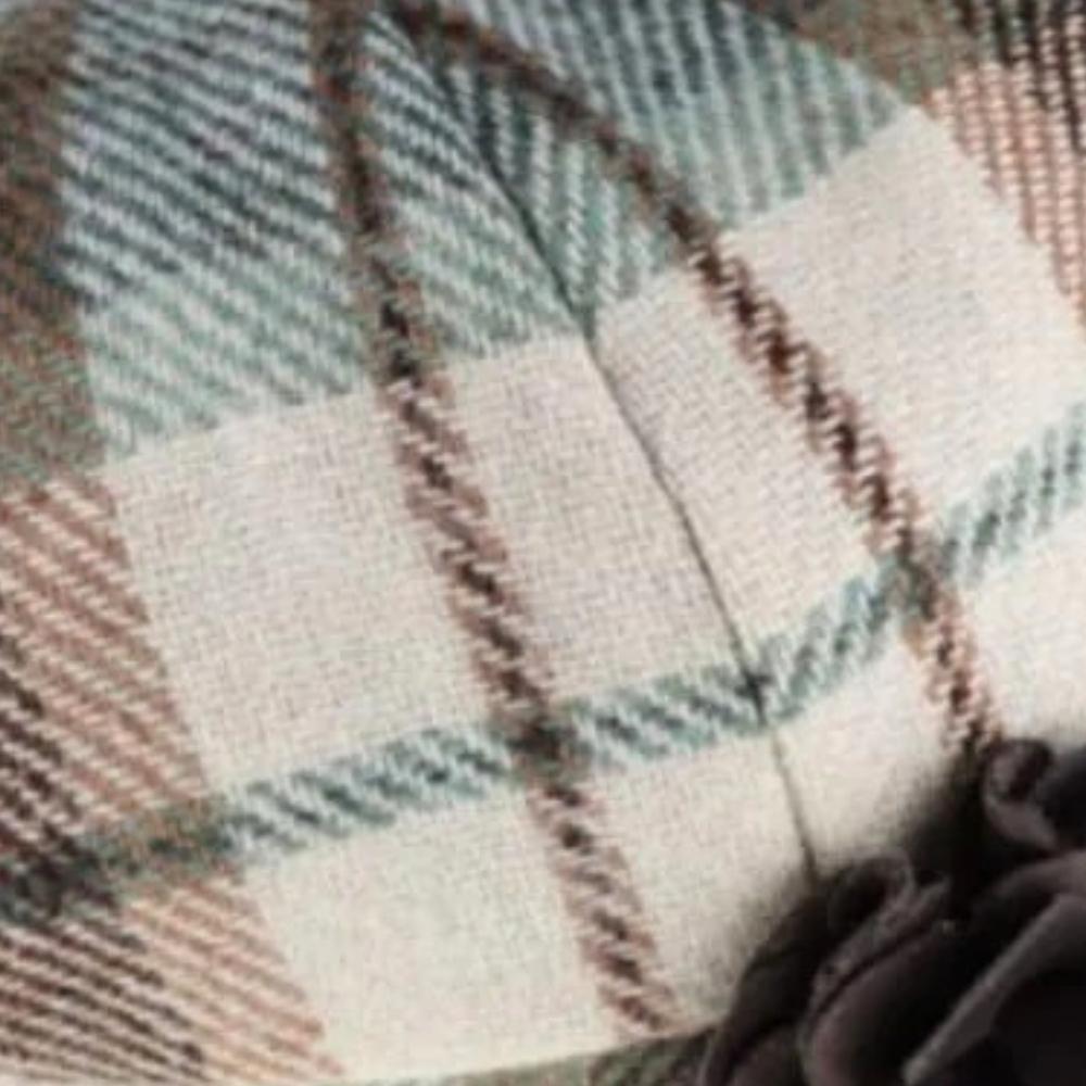 Mucros Weavers Cream and Green Tartan Tweed Newsboy Cap - 6