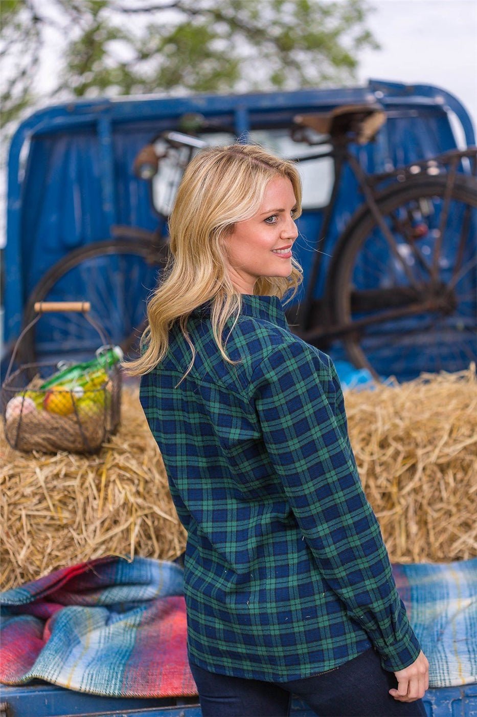 Women's Irish Fitted Flannel Shirt - Green and Navy Tartan - The Celtic Gift Store - Clothing
