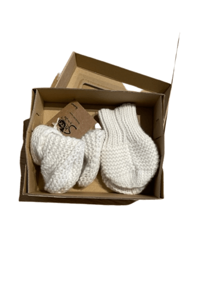 Bamboo Mittens and Booties Newborn Set. - The Celtic Gift Store - 